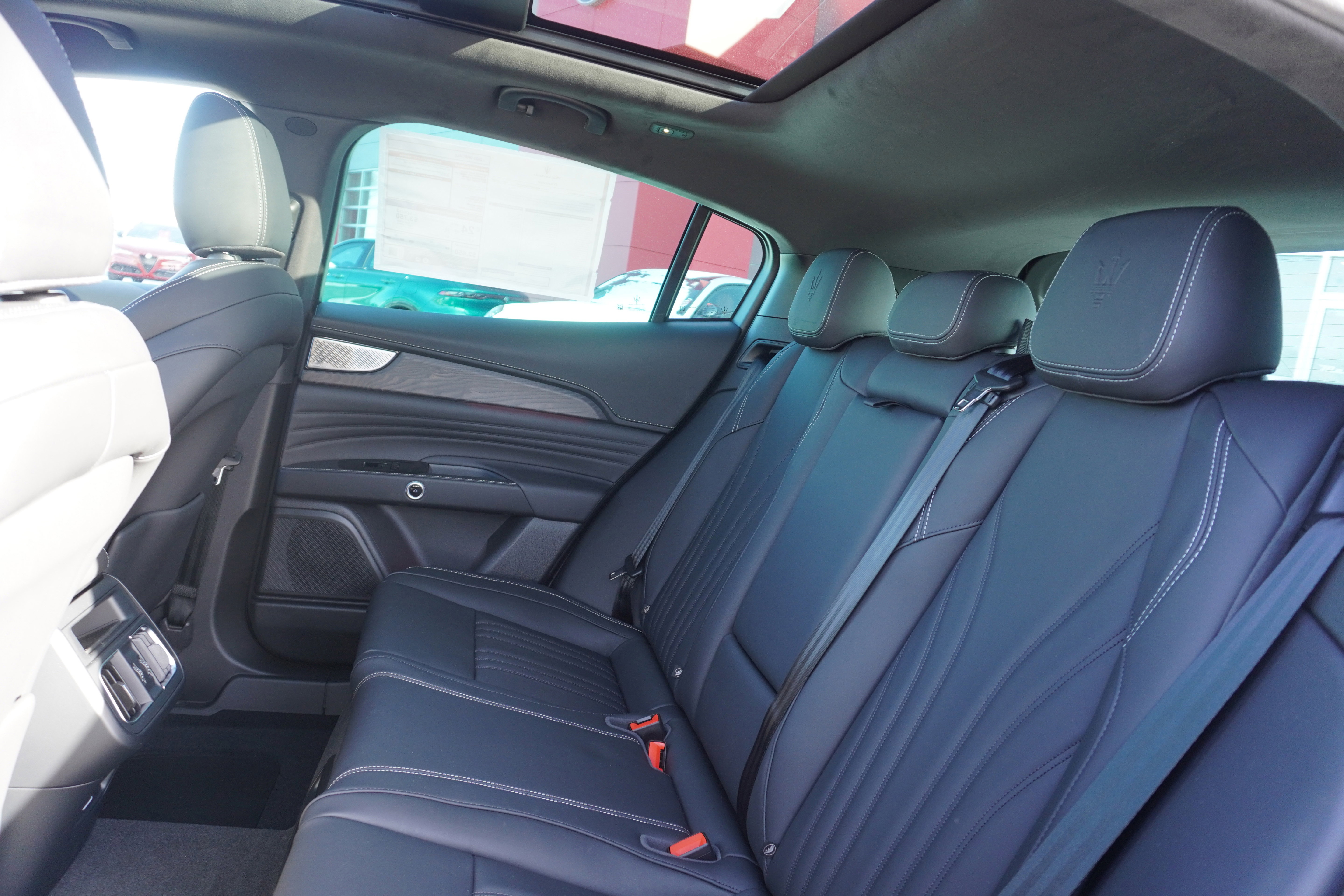 New 2025 Maserati Grecale GT image 32