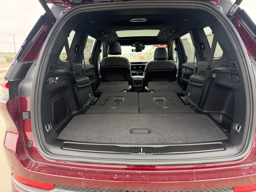 New 2026 Jeep Grand Cherokee L Limited AWD/4WD image 11