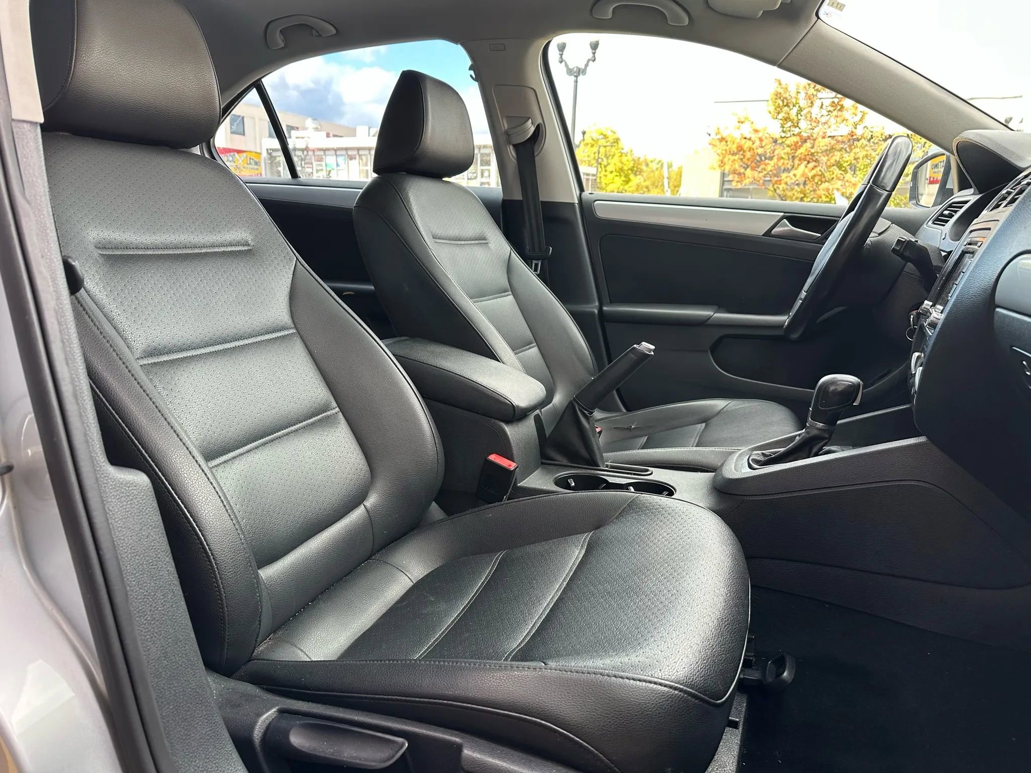 Used 2013 Volkswagen Jetta SE image 15