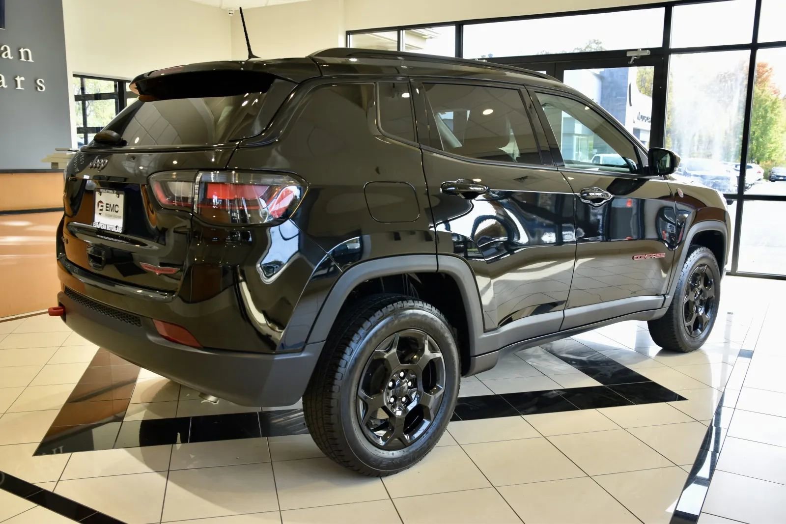 Used 2023 Jeep Compass Trailhawk w/ Trailhawk Elite Group image 6