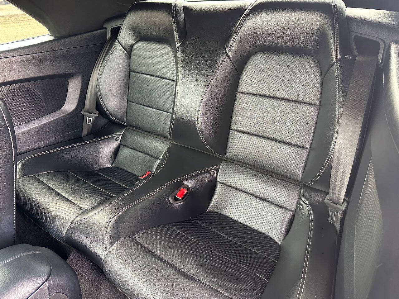 Used 2019 Ford Mustang GT Premium RWD image 36
