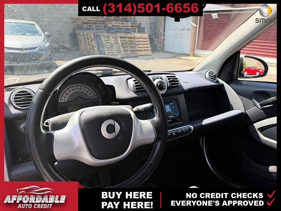 Used 2013 smart fortwo pure RWD image 9