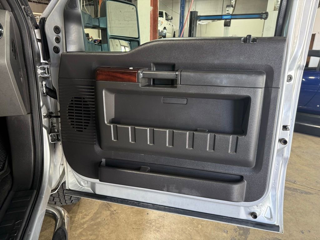Used 2010 Ford F350 Lariat AWD/4WD image 26