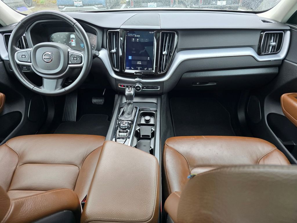 Used 2020 Volvo XC60 T5 Momentum AWD/4WD image 15