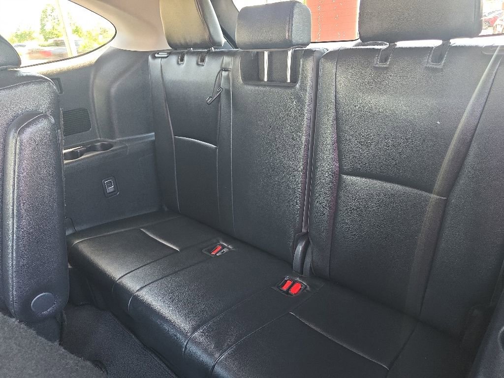 Certified 2025 Toyota Highlander XLE AWD/4WD image 12