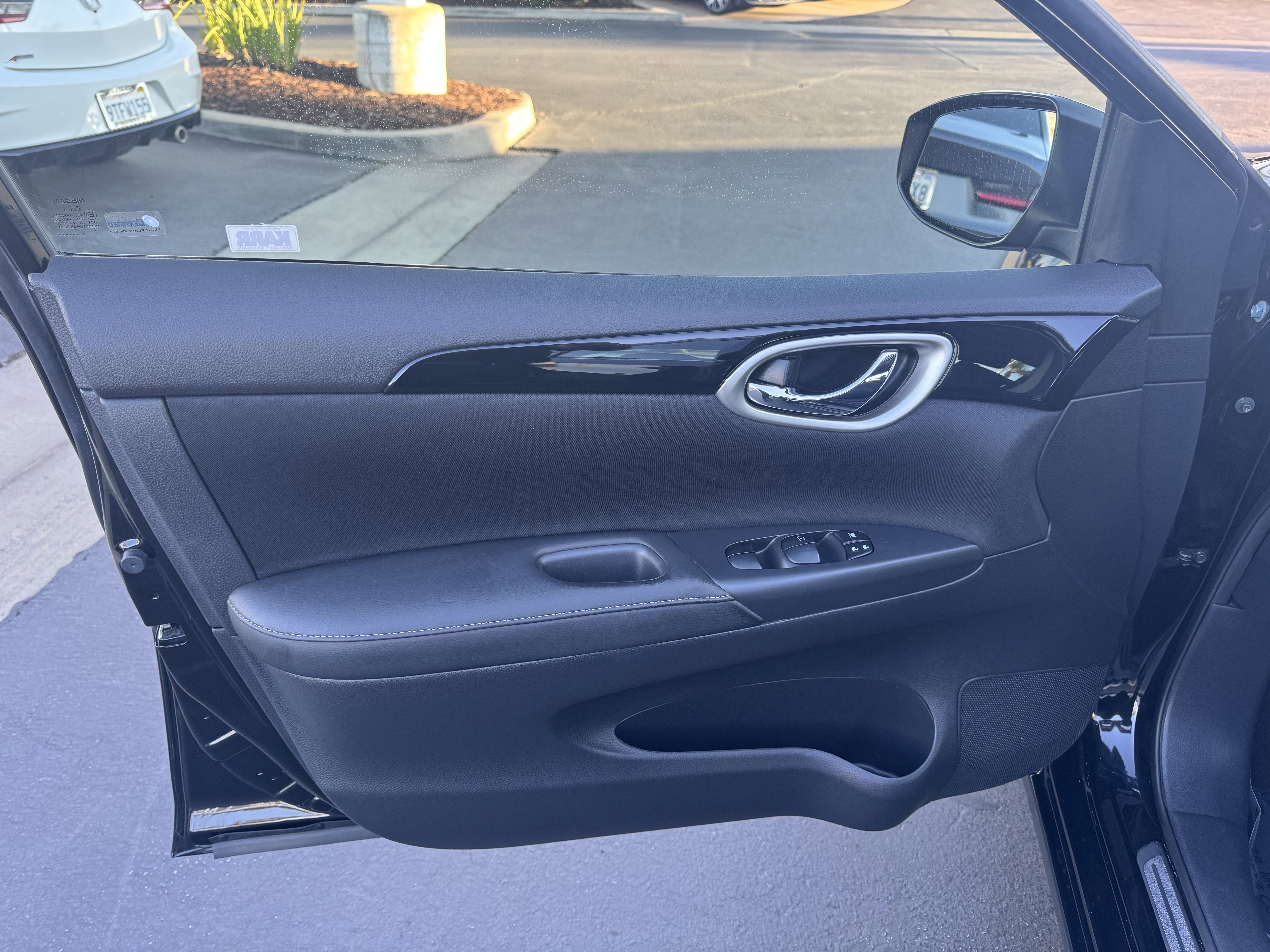 Used 2016 Nissan Sentra SV image 13