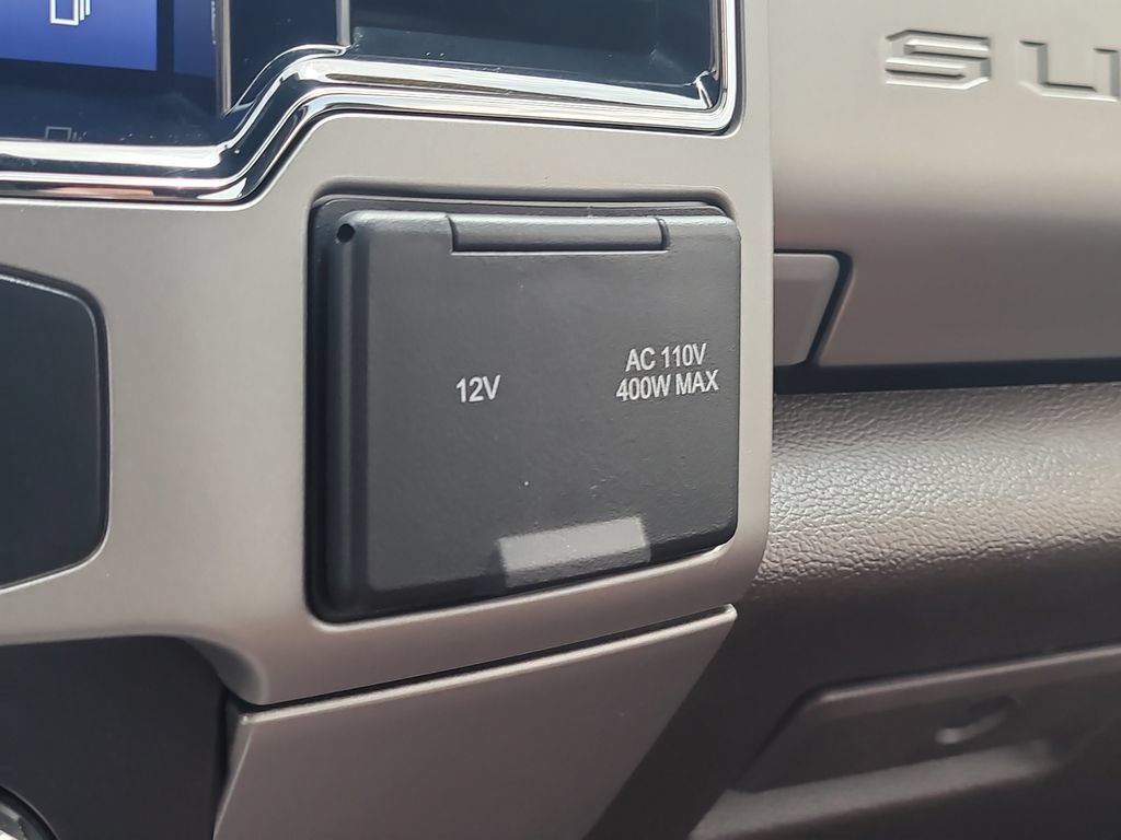 Certified 2022 Ford F250 King Ranch w/ King Ranch Ultimate Package AWD/4WD image 25