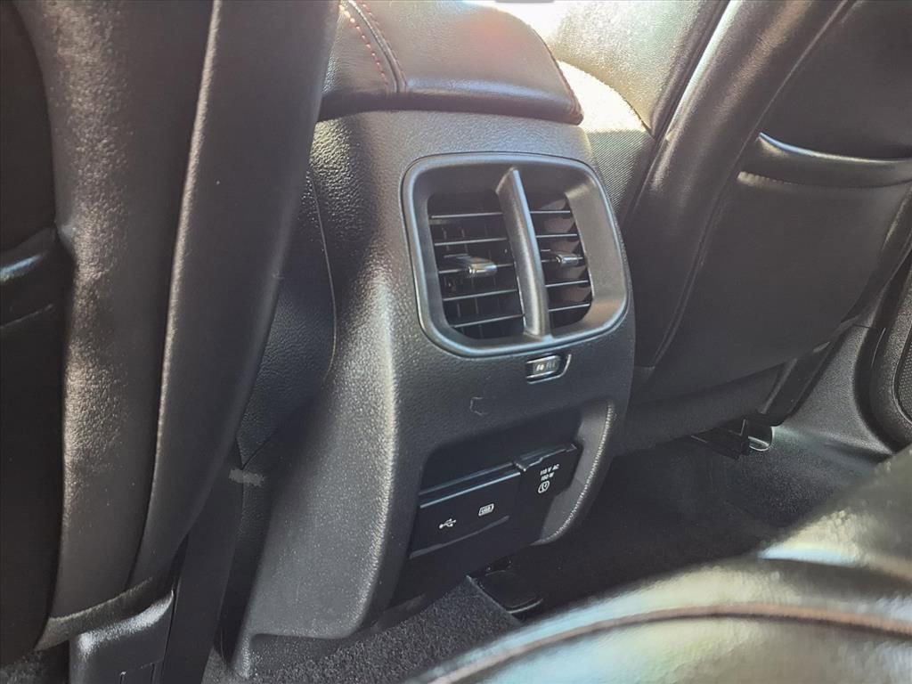 Used 2019 Jeep Cherokee Trailhawk w/ Cold Weather Group image 23