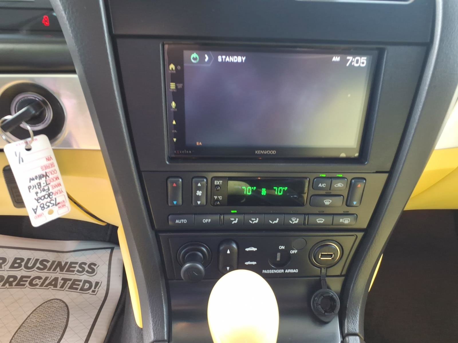 Used 2002 Ford Thunderbird Deluxe image 11