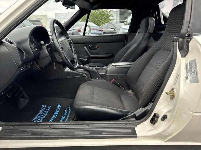 Used 1996 MAZDA MX-5 Miata RWD image 16