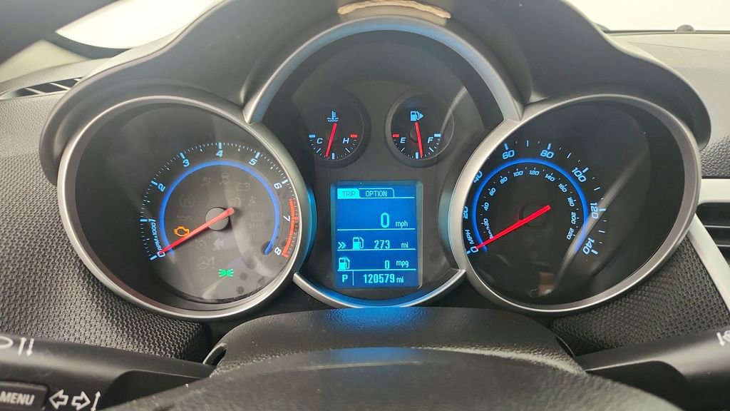 Used 2014 Chevrolet Cruze LT image 18