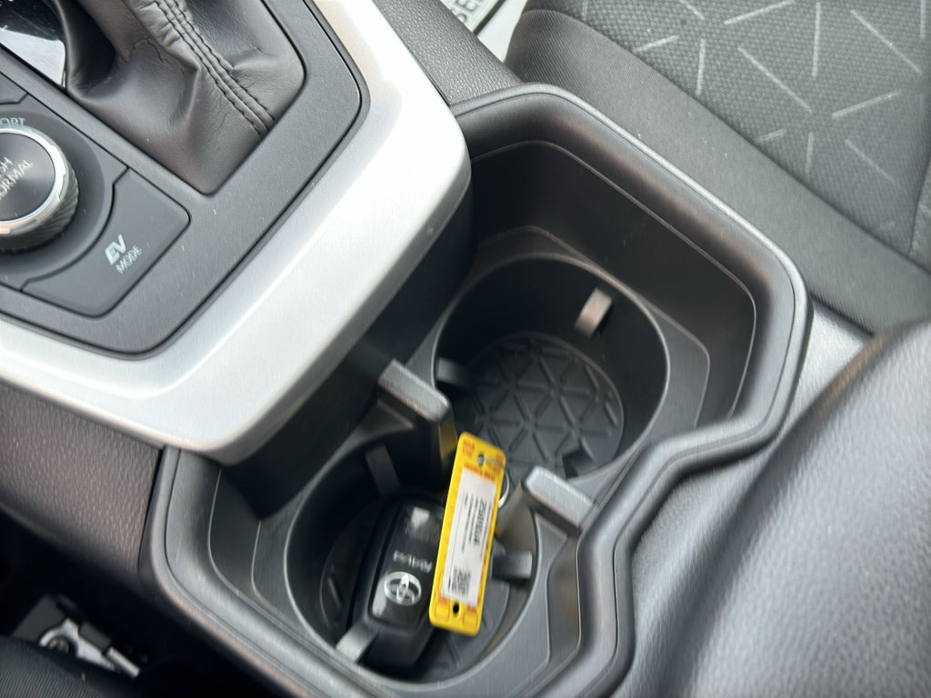 Used 2024 Toyota RAV4 XLE w/ Convenience Package AWD/4WD image 17