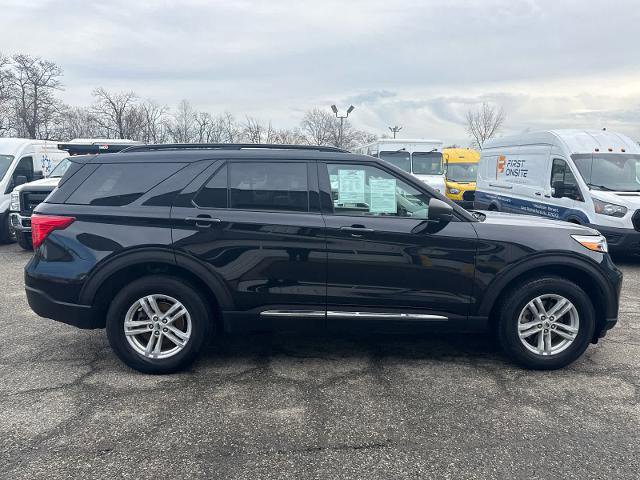 Certified 2024 Ford Explorer XLT w/ Equipment Group 202A AWD/4WD image 4