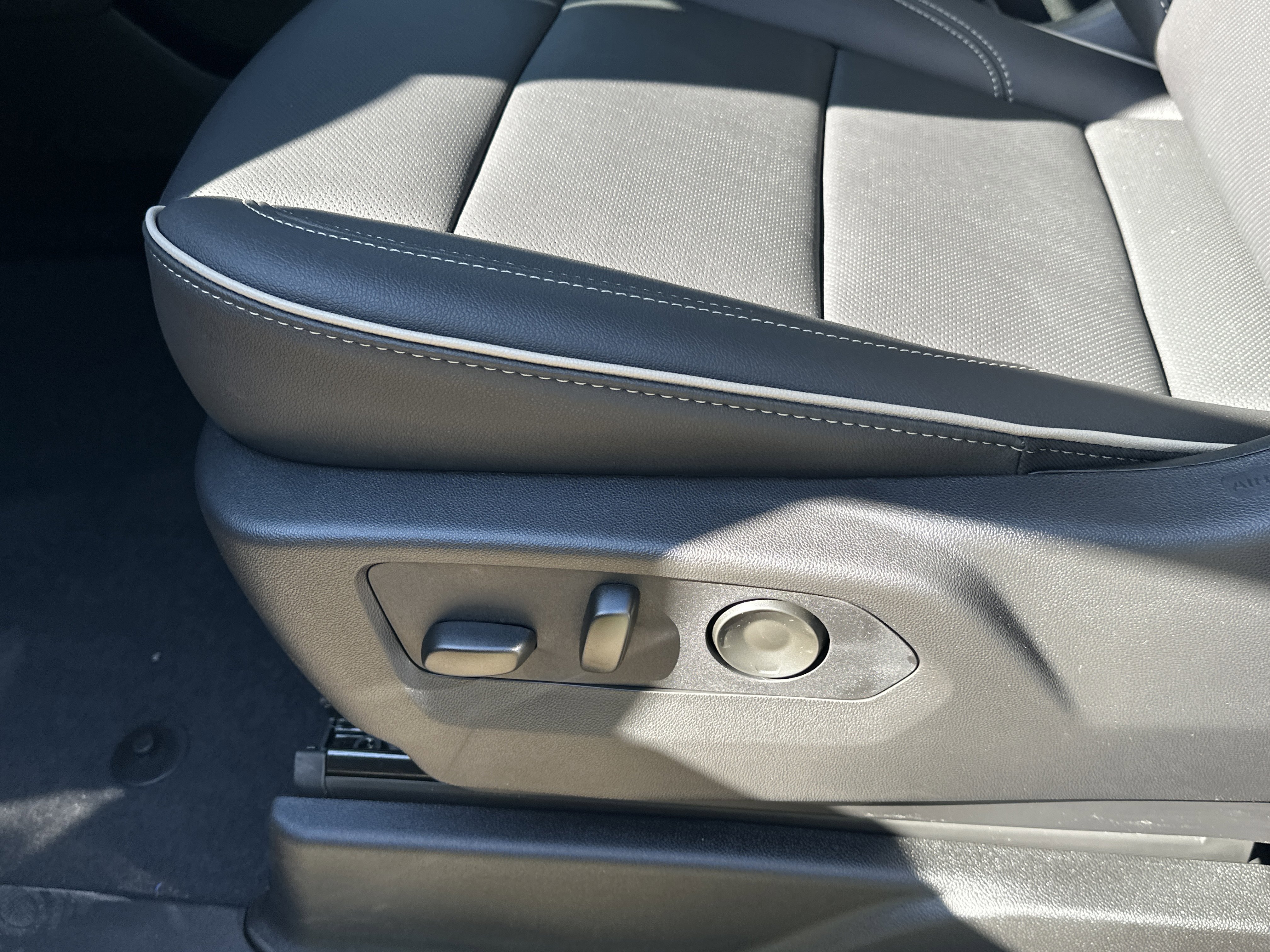 New 2026 Chevrolet Tahoe Premier w/ Sun And Tow Package image 15