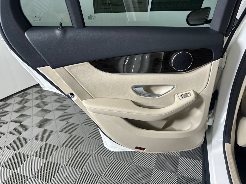 Certified 2022 Mercedes-Benz GLC 300 image 24