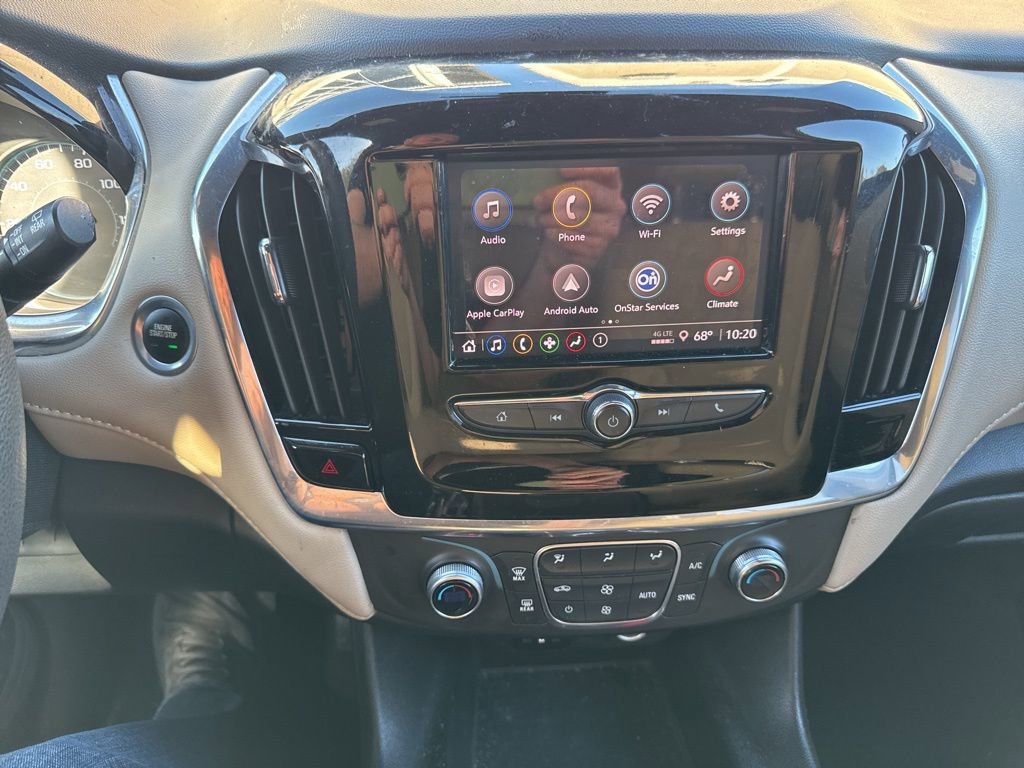 Used 2023 Chevrolet Traverse LS image 12