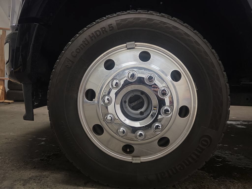 Used 2024 Ford F450 Limited w/ FX4 Off-Road Package AWD/4WD image 8