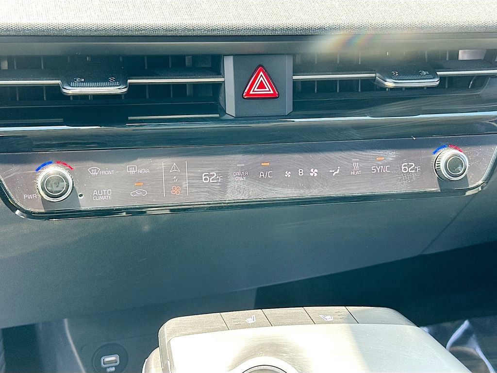 Certified 2024 Kia EV6 Light RWD image 16