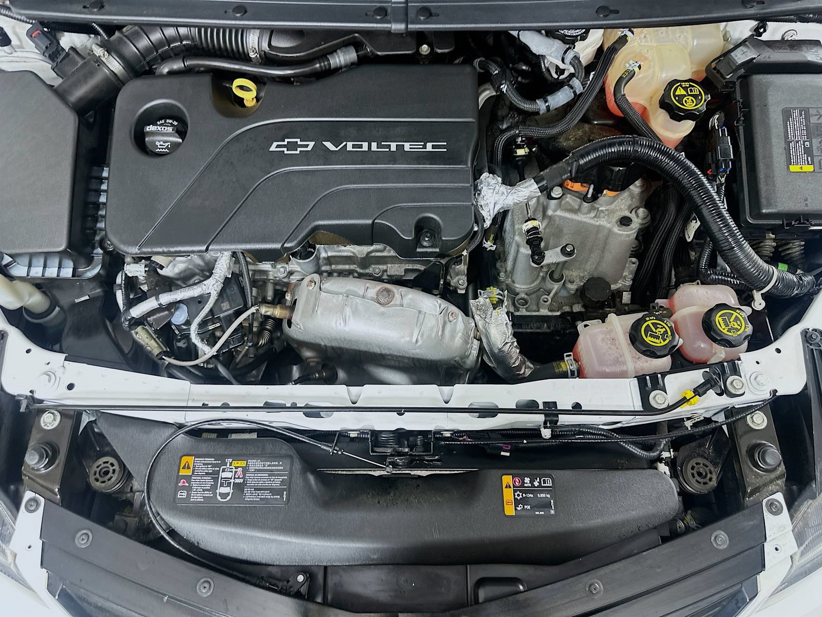 Used 2018 Chevrolet Volt Premier w/ Driver Confidence Package FWD image 32