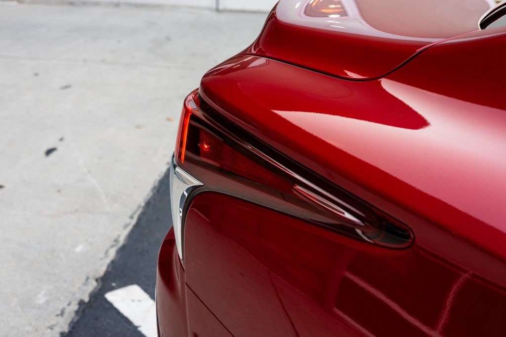 Used 2018 Lexus LS 500 F Sport w/ Accessory Package (Z2) RWD image 13