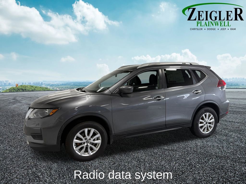 Used 2019 Nissan Rogue S image 2