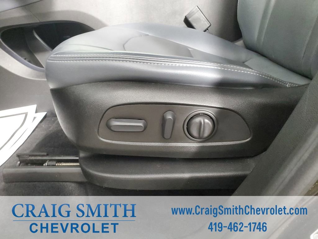 Used 2023 Buick Enclave Essence w/ Experience Buick Package AWD/4WD image 11