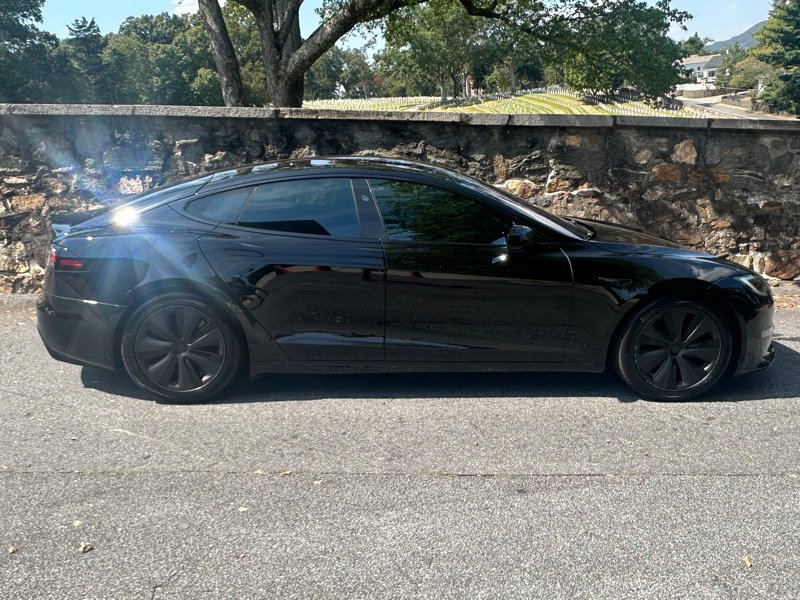 Used 2023 Tesla Model S image 12