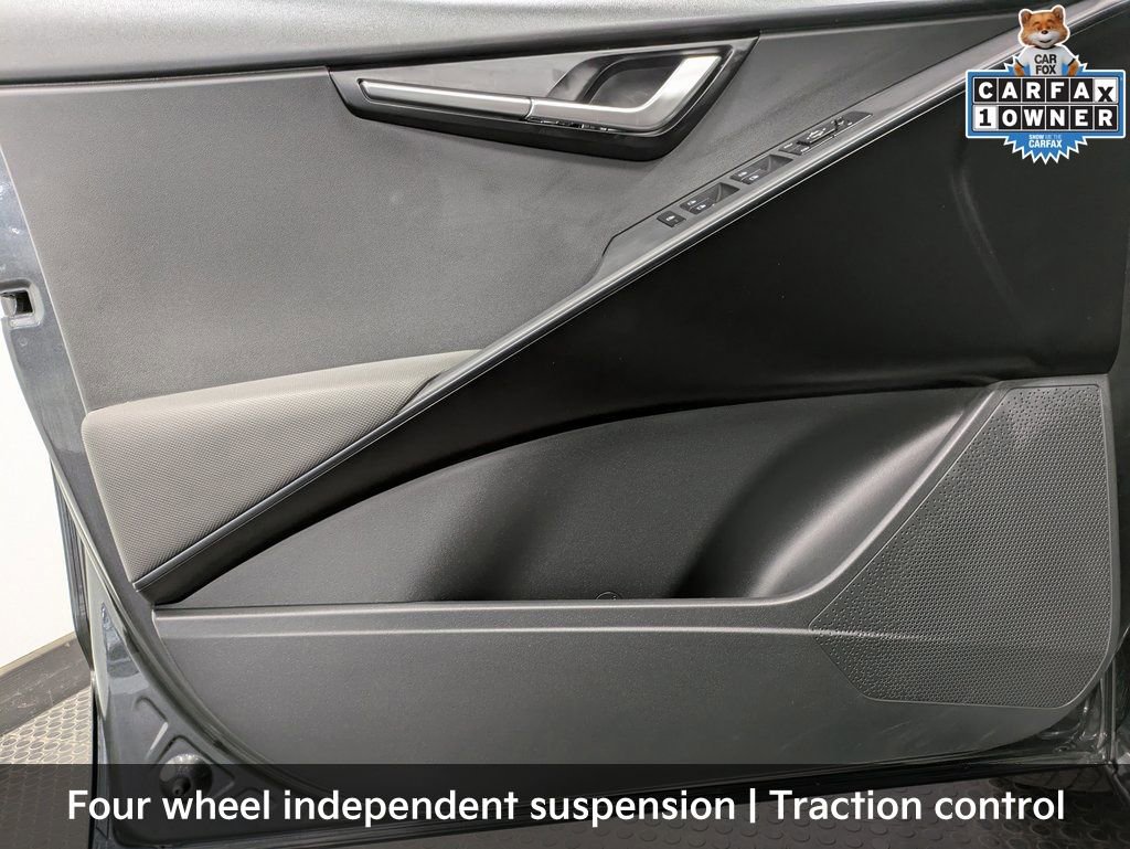 Used 2024 Kia Niro LX image 10