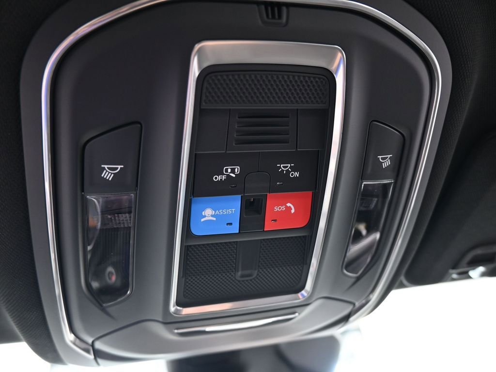 New 2026 Jeep Grand Cherokee L Laredo image 23