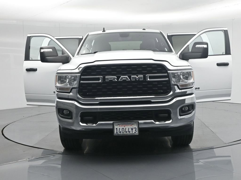 Used 2024 RAM 3500 Big Horn image 34