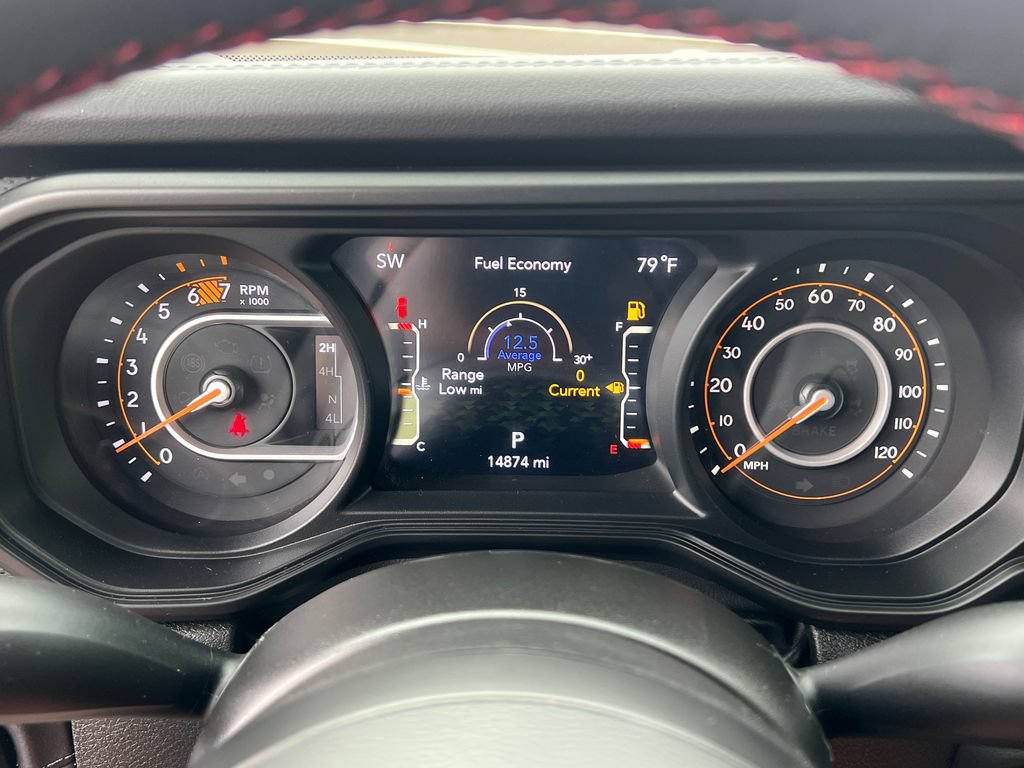 Used 2025 Jeep Wrangler Unlimited Rubicon AWD/4WD image 16