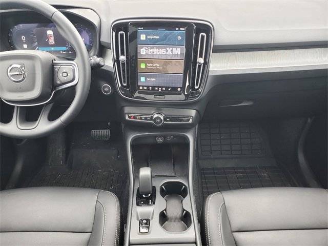 Used 2025 Volvo XC40 B5 Core w/ Protection Package Premier image 33