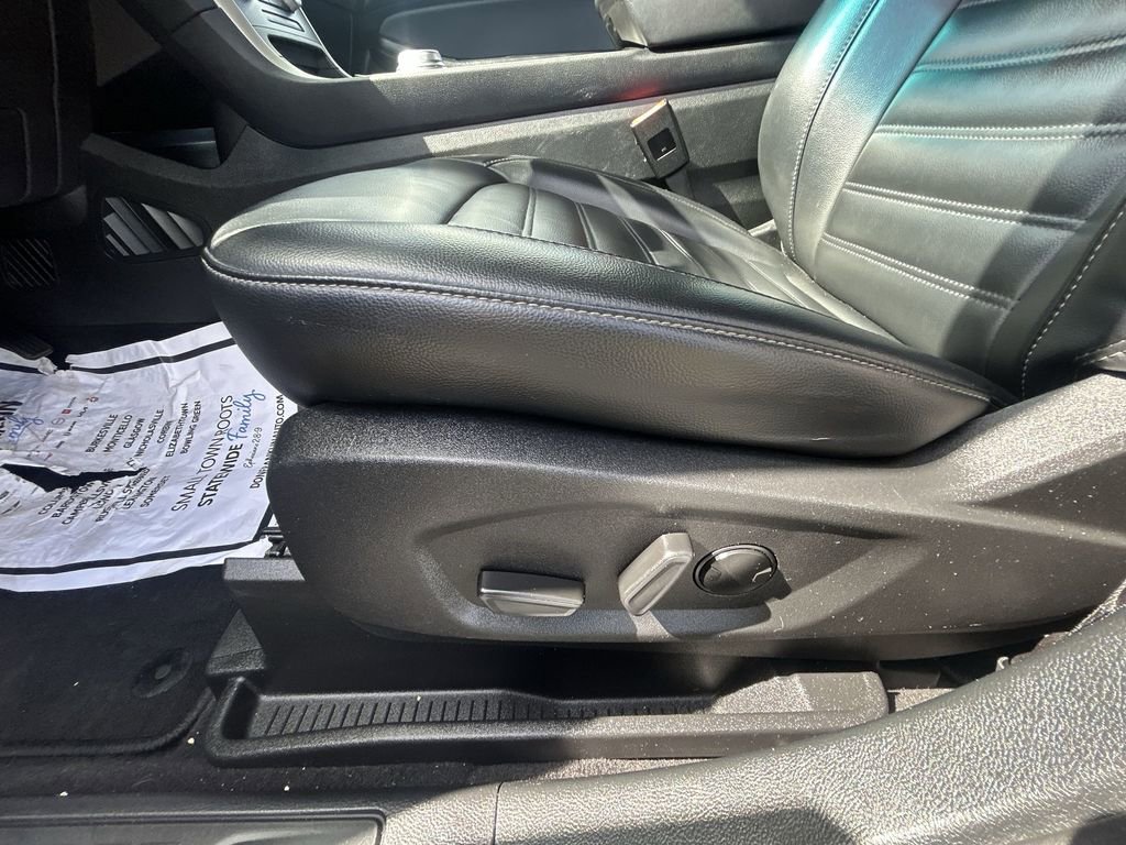 Used 2023 Ford Edge SEL AWD/4WD image 18