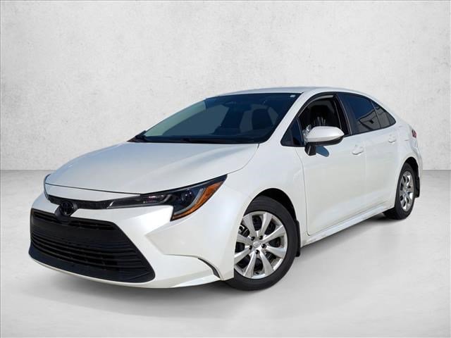 Used 2024 Toyota Corolla LE image 1