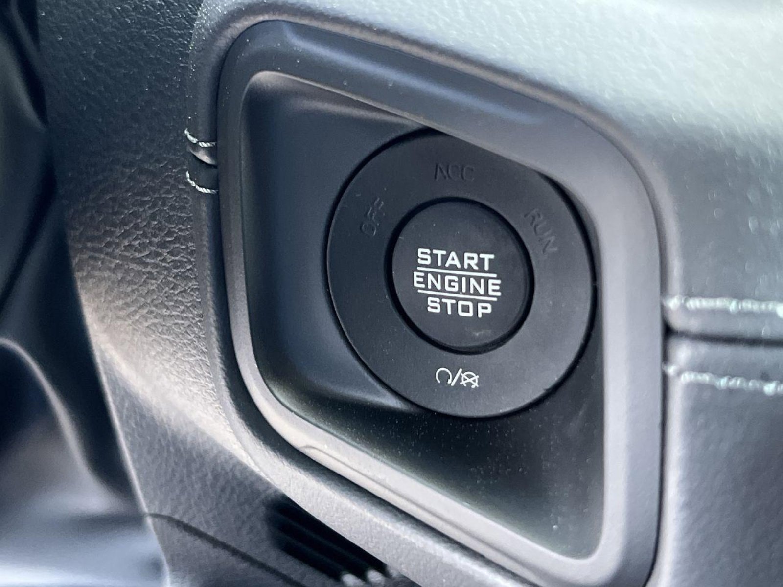 New 2025 Jeep Wrangler Unlimited Rubicon 392 image 21