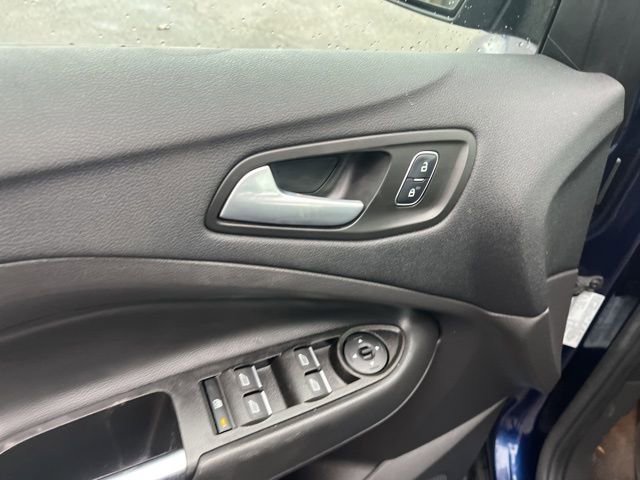 Used 2017 Ford C-MAX SE image 17