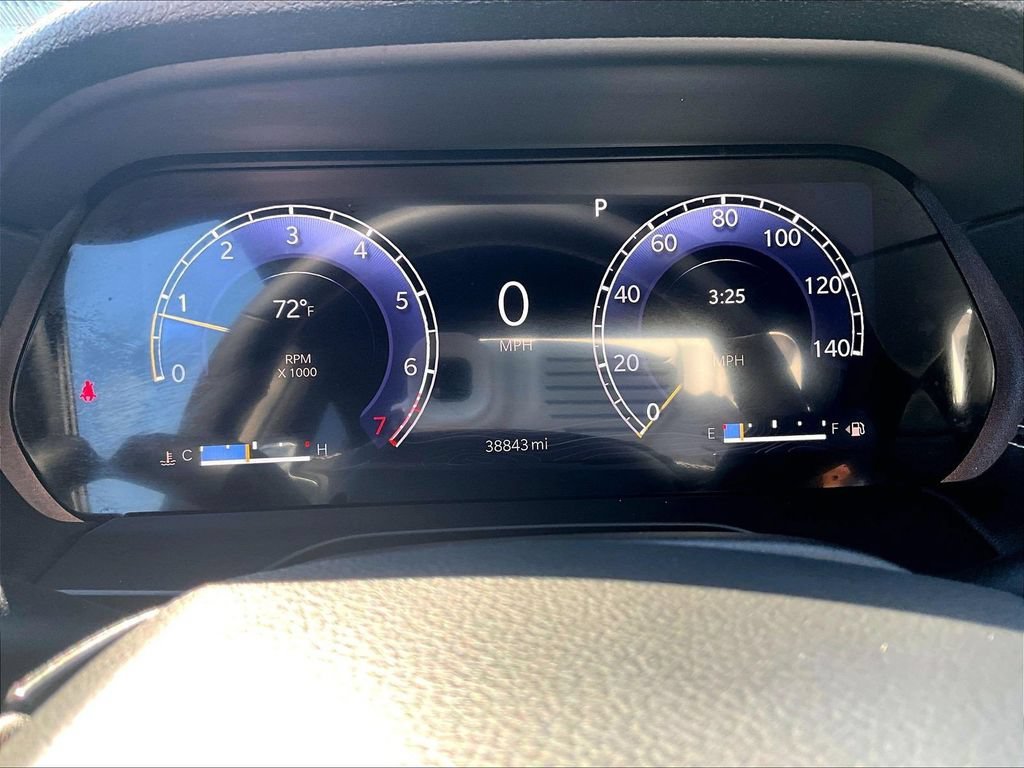 Used 2023 Jeep Grand Cherokee Altitude AWD/4WD image 25
