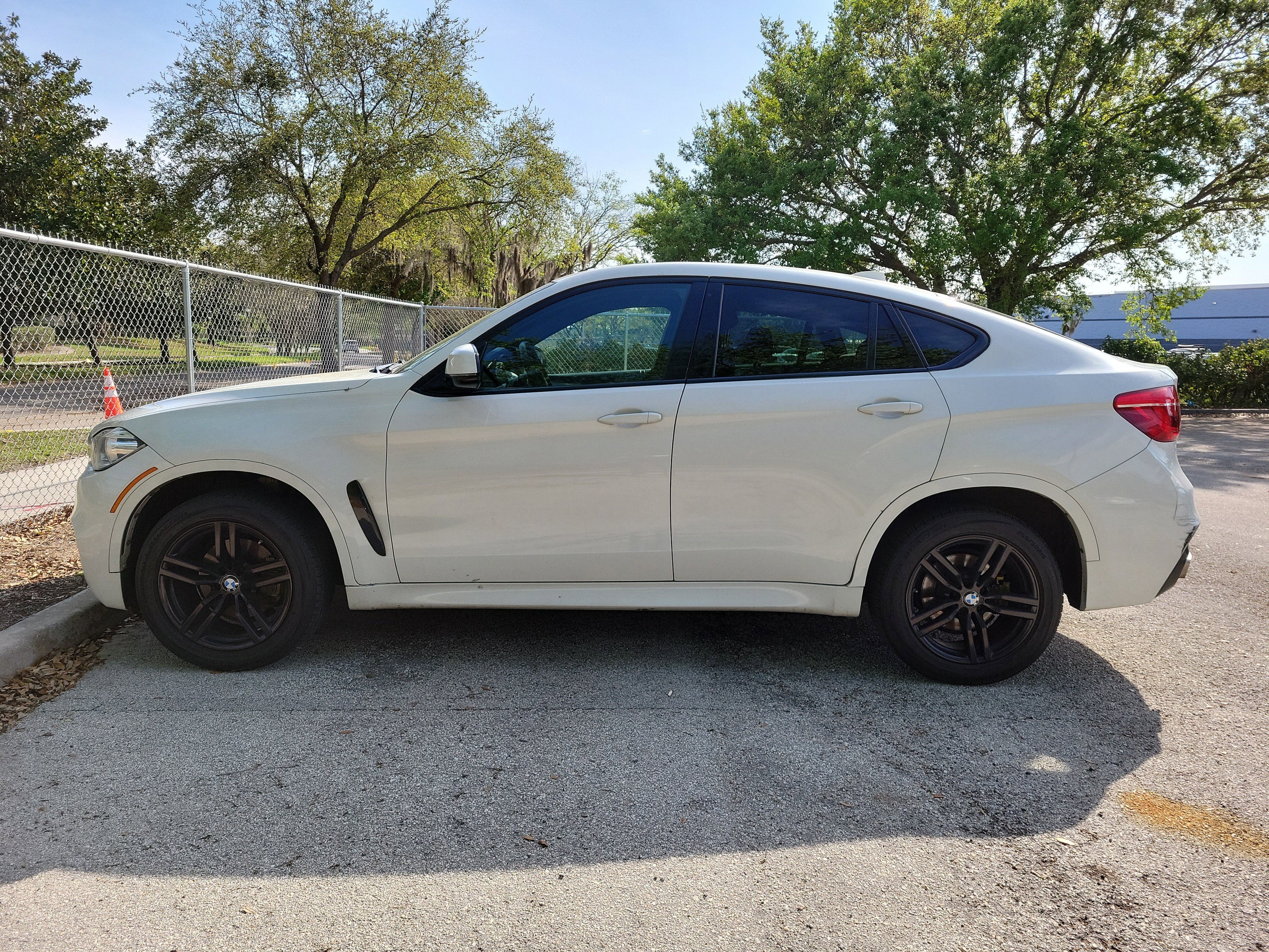 Used 2017 BMW X6 xDrive35i image 3