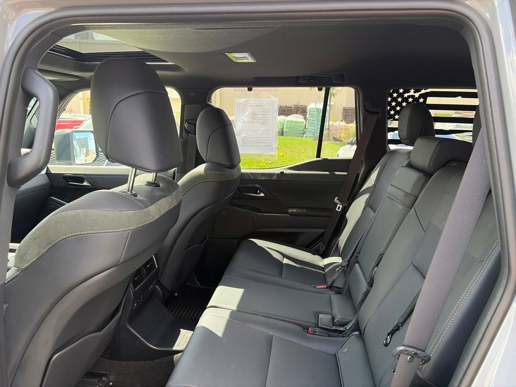 Used 2024 Lexus GX 550 AWD/4WD image 19