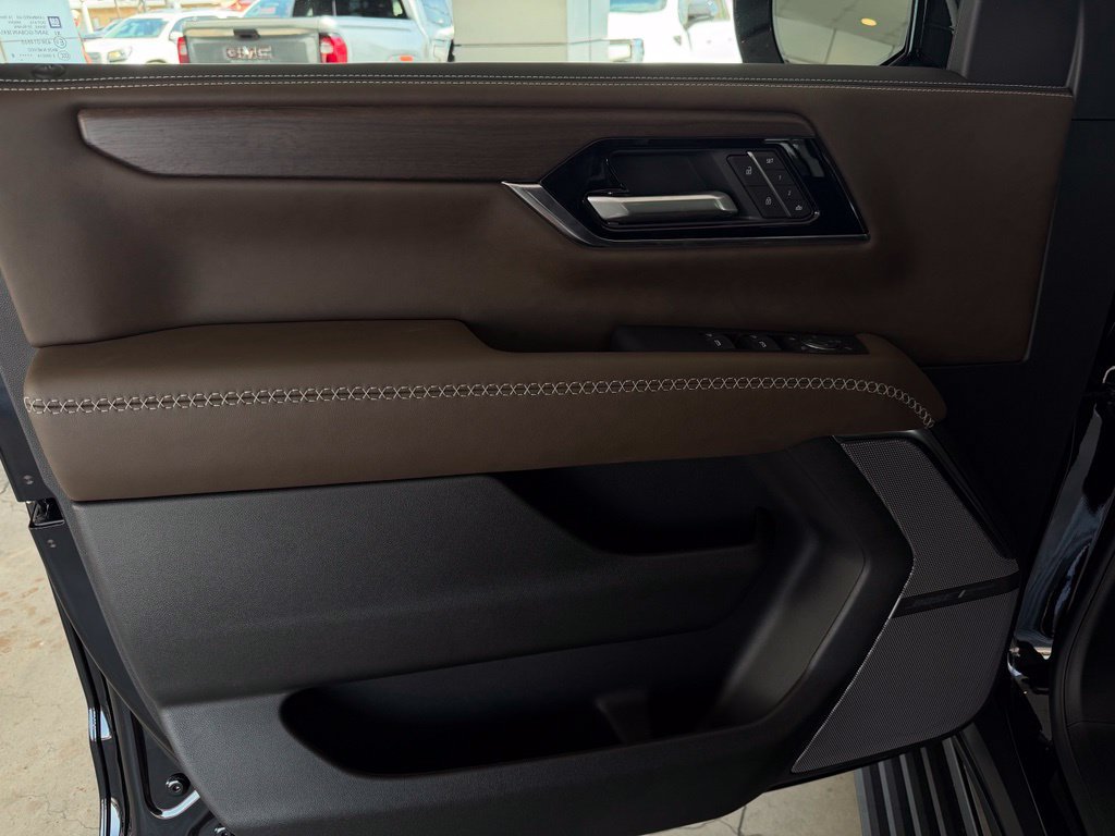 New 2027 GMC Yukon Denali Ultimate AWD/4WD image 11