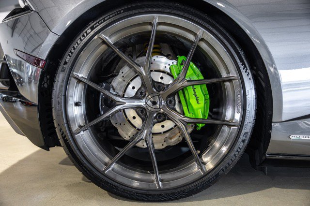 Used 2021 Lamborghini Huracan EVO RWD image 24