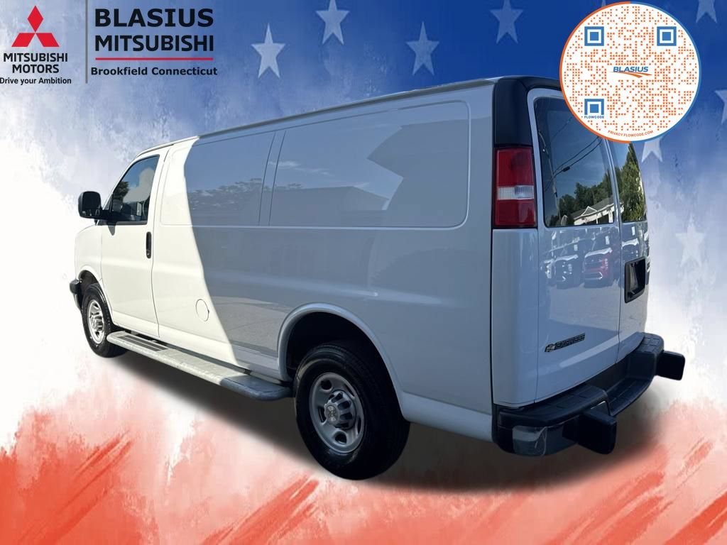 Used 2024 Chevrolet Express 2500 w/ Driver Convenience Package RWD image 14