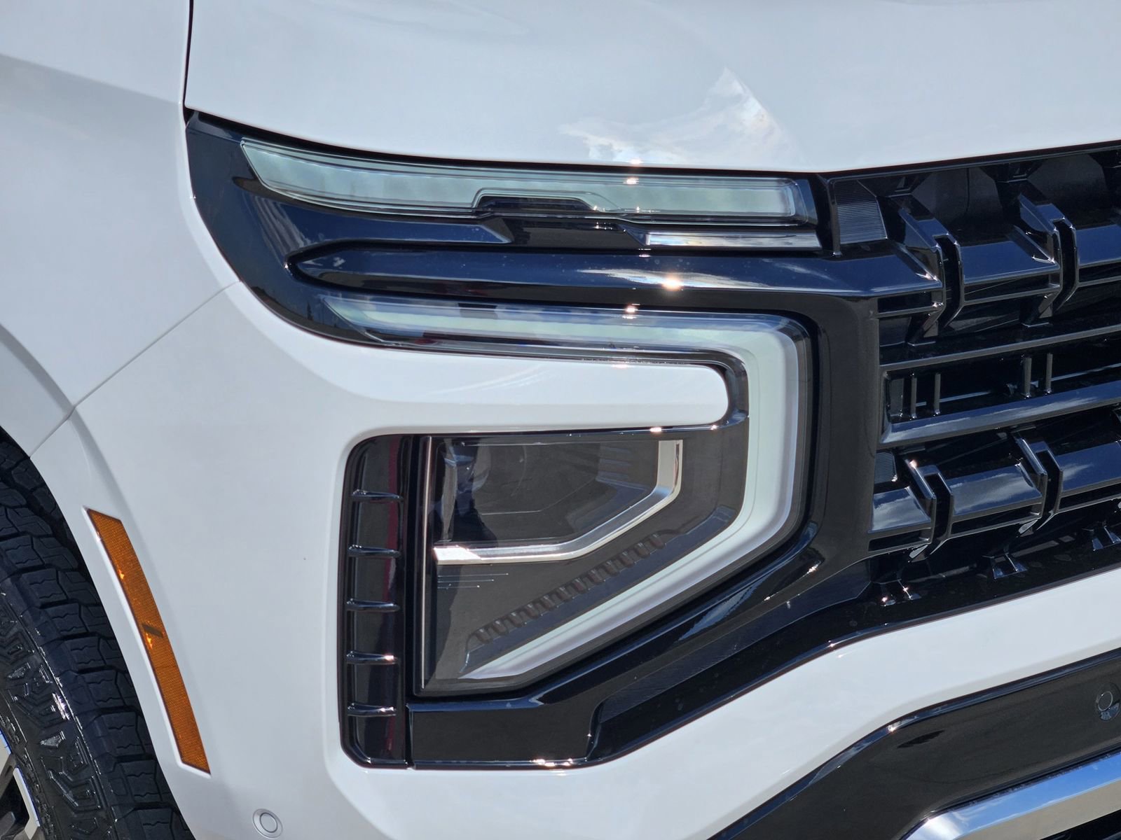 New 2026 Chevrolet Suburban Z71 image 10