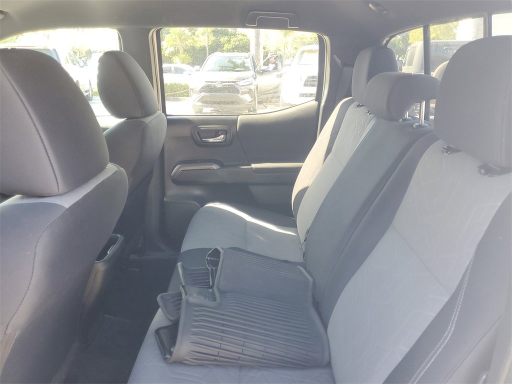Certified 2022 Toyota Tacoma TRD Off-Road image 9