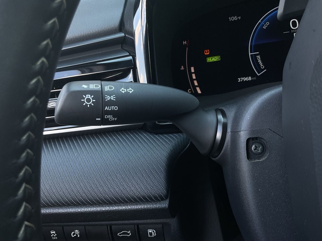 Used 2025 Toyota Camry SE FWD image 34