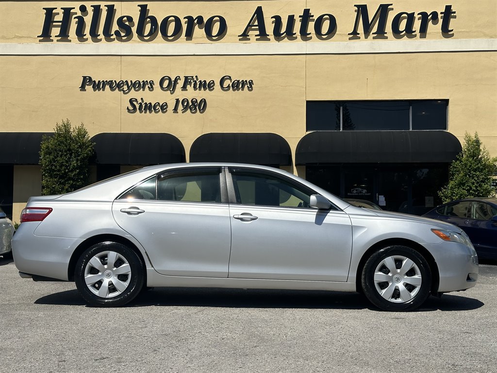 Used 2008 Toyota Camry LE FWD image 4