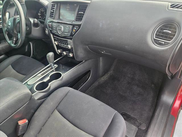 Used 2017 Nissan Pathfinder S image 15