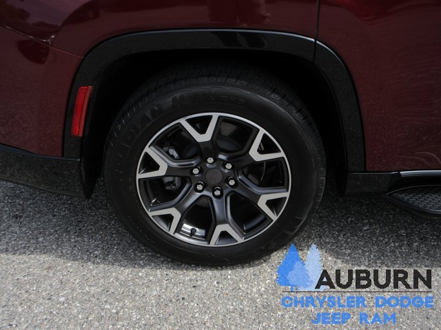 Used 2023 Jeep Wagoneer Series III w/ Preferred Equipment Group image 5