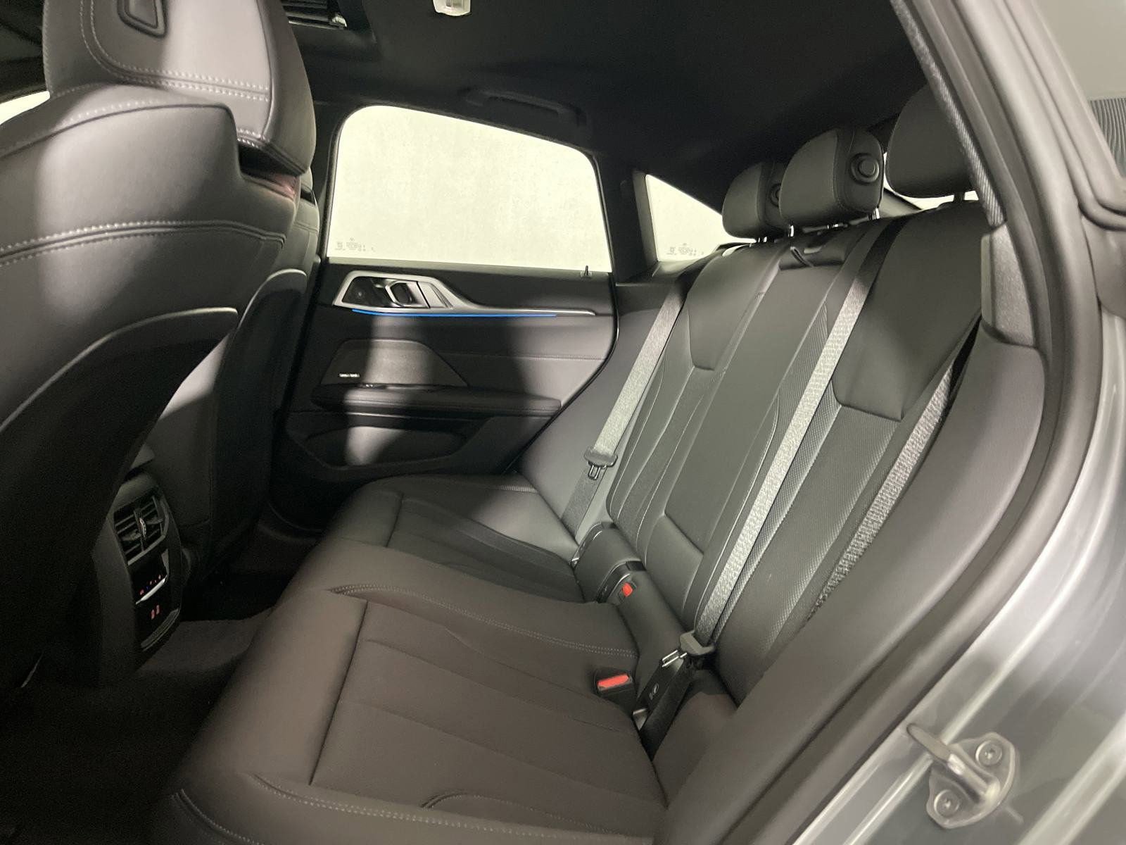 Used 2025 BMW i4 xDrive40i w/ Premium Package image 14