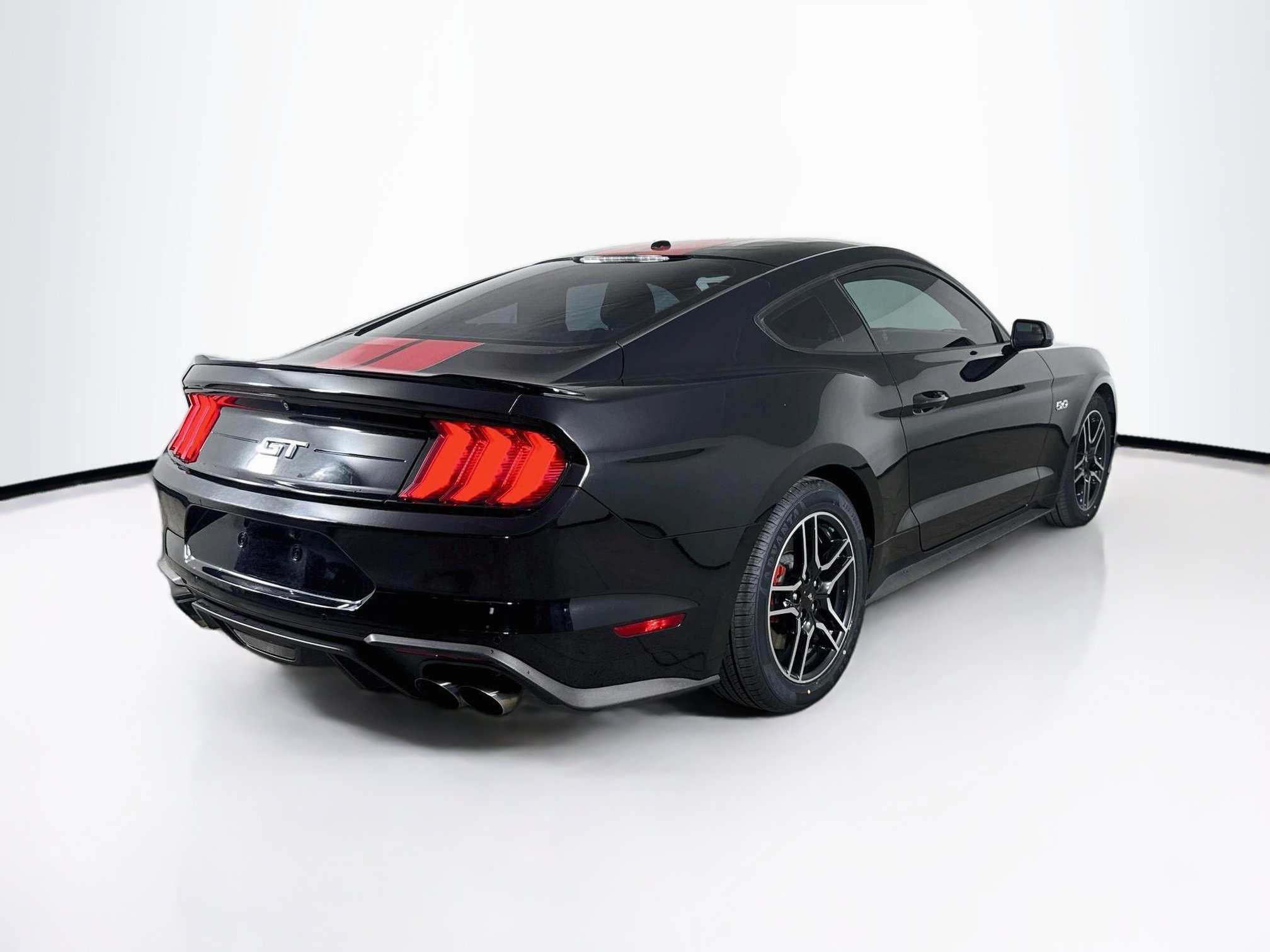Used 2019 Ford Mustang GT RWD image 28